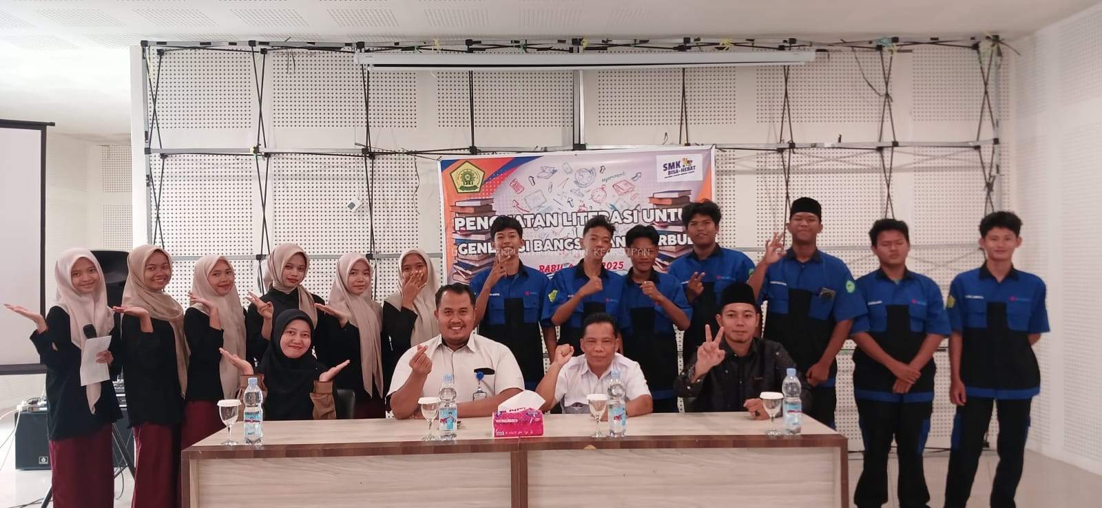SMK Muhammadiyah Mentok Bersama Perpusda Babar Selenggarakan Workshop Literasi