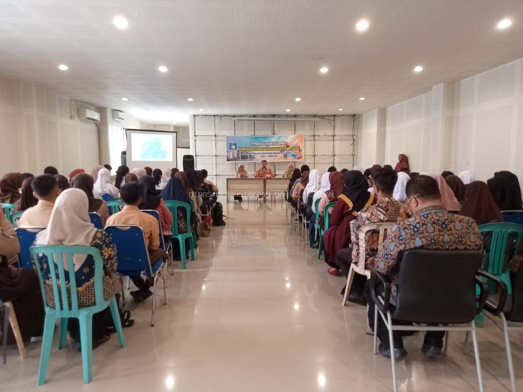 Perpusda Babar Berikan Pelatihan dan Lomba Pembuatan Resensi Buku Berbasis Koleksi Perpustakaan